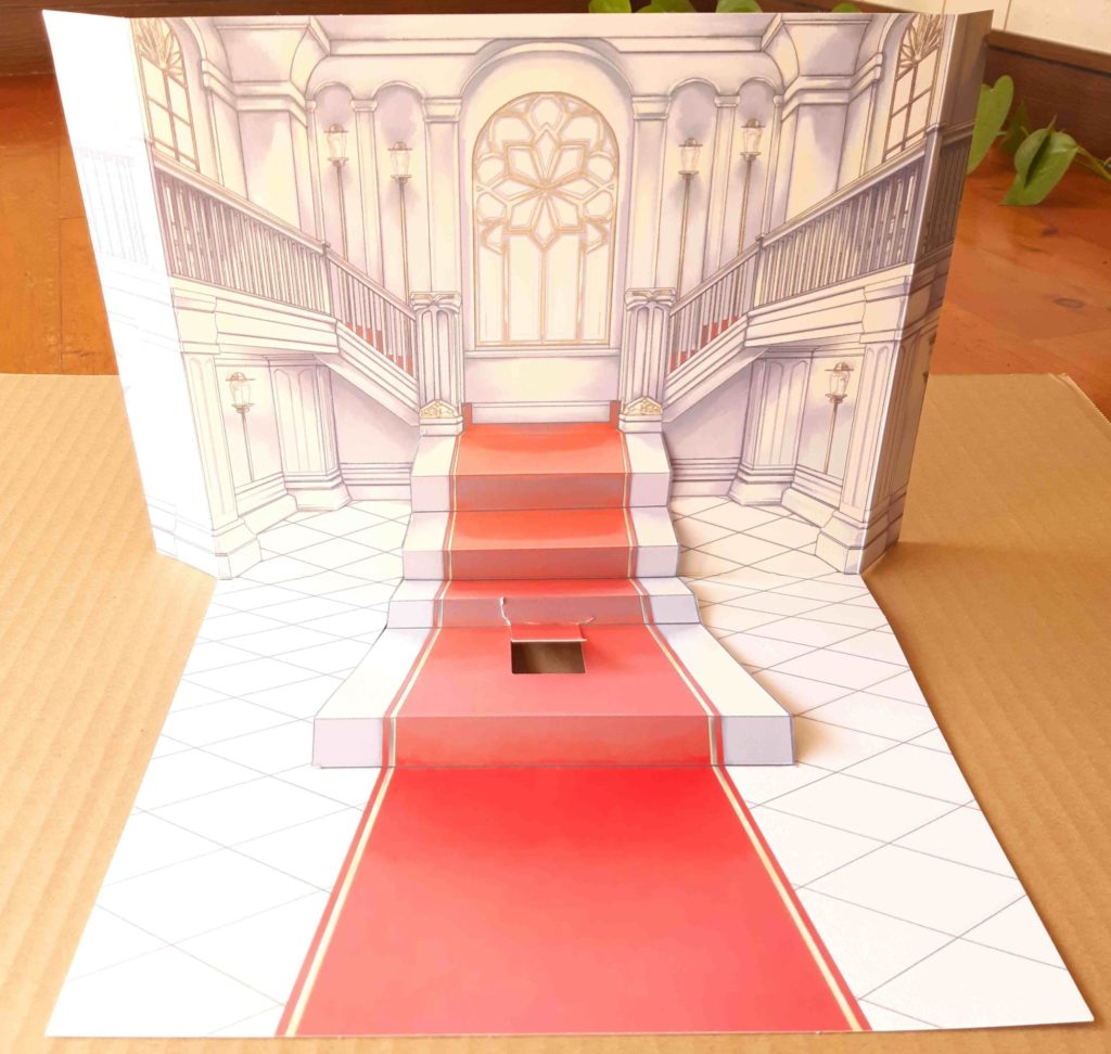 セリア「ポップアップカード型背景シートと、 持て！持て！騎士 