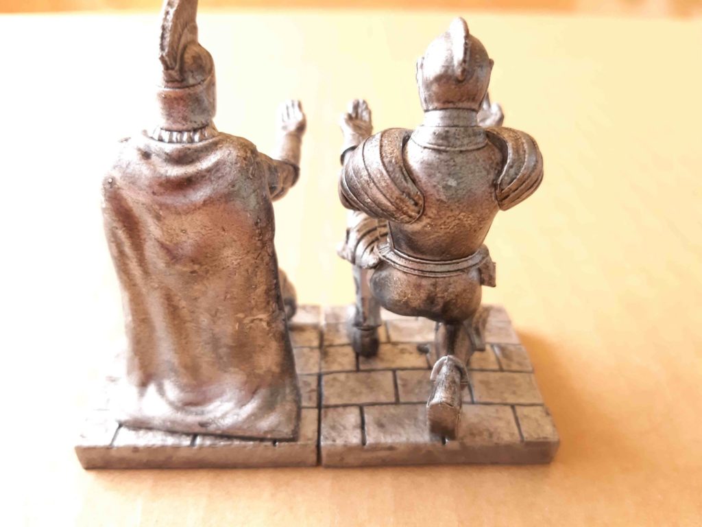 持て！持て！騎士 