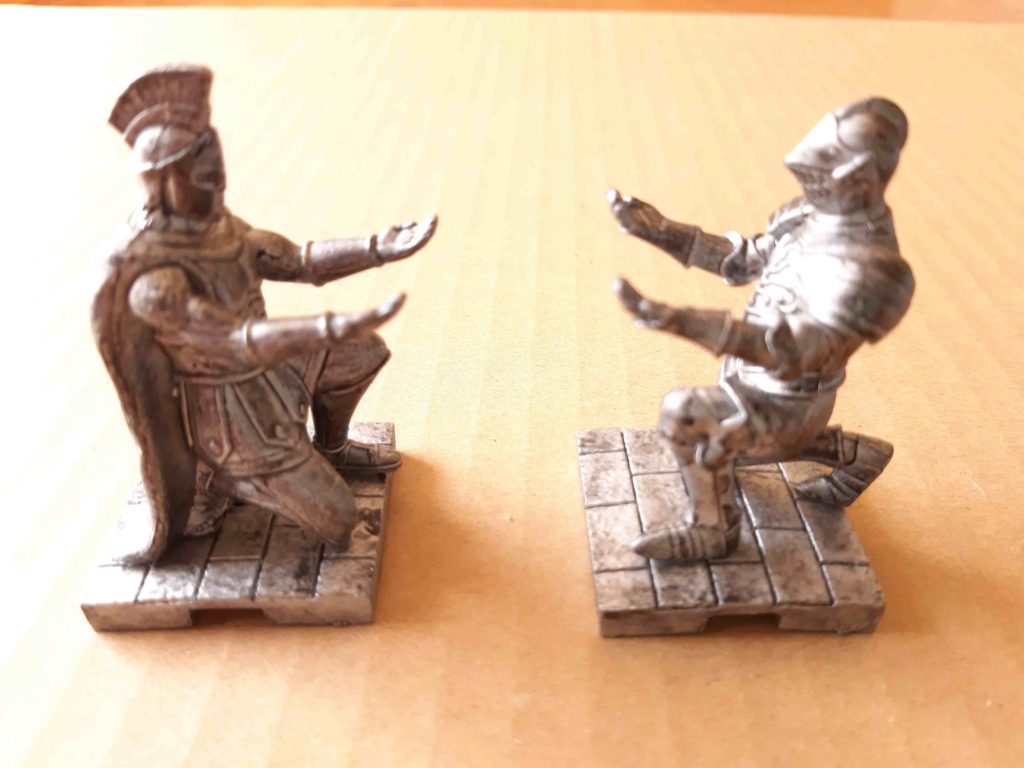 持て！持て！騎士 